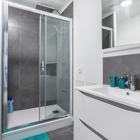 Apartment 70m2 - Plein Centre *
